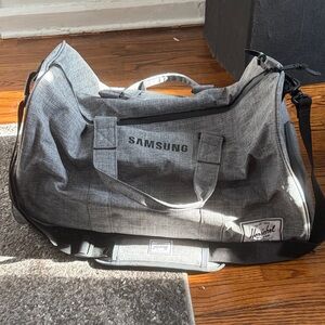 Large Herschel duffel bag